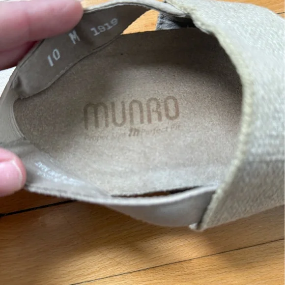 Munro Pisces Comfort Sandals Beige White Leather Women’s 10M Made in the USA - Picture 4 of 6